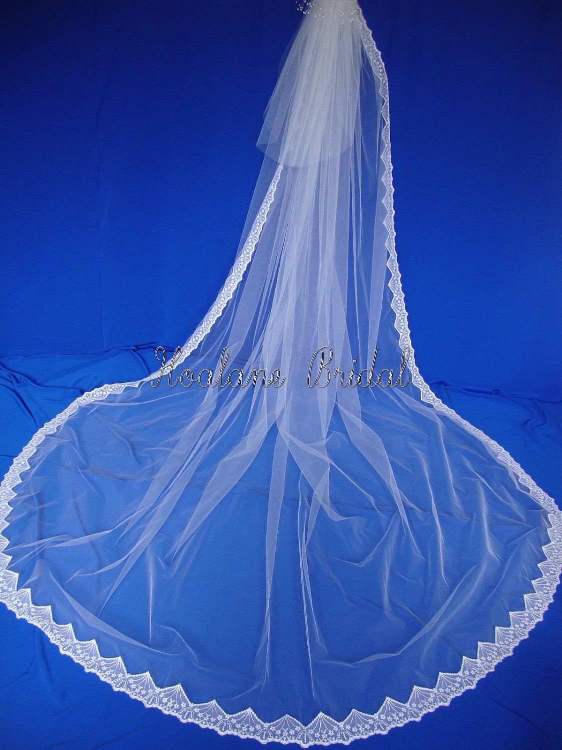 Veil, Lace veil, Vintage Lace bridal Veil, Cathedral Veil detachable from headpiece bow