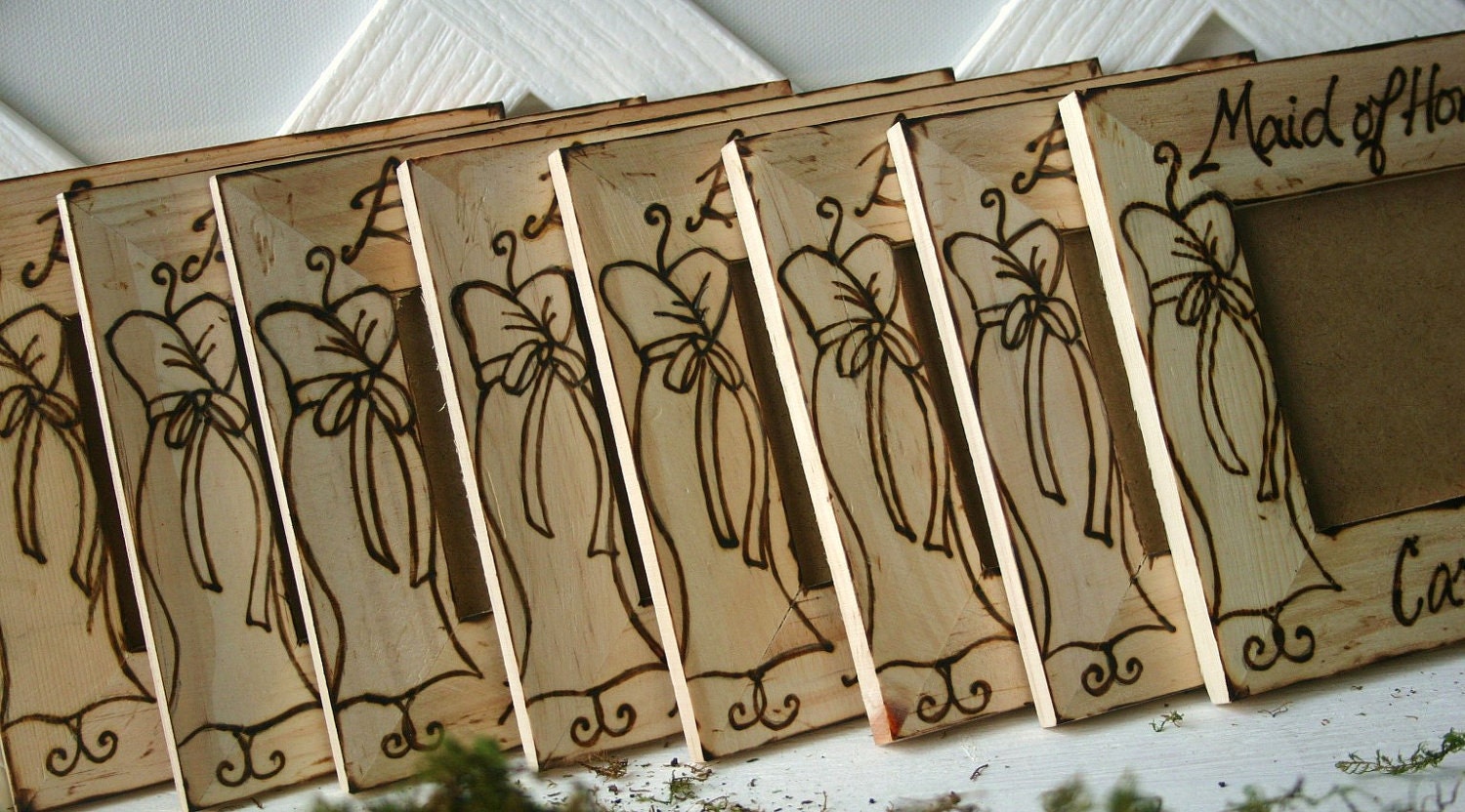 Wood Frames for Bridesmaid Favors Gifts Rustic Chic Wedding Bridal Party Gifts Set of 8 Custom Frames Maid of Honor Picture Frames