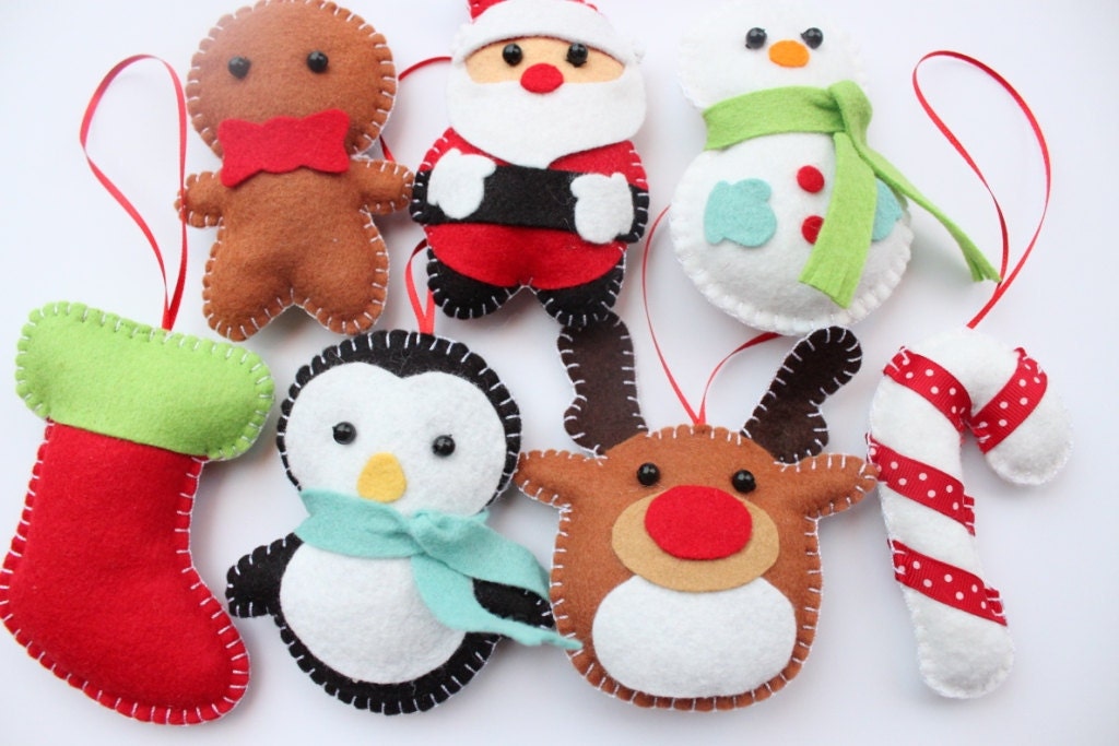 Set Felt Plush Christmas Ornaments - Santa Claus, Snowman, Gingerbread Man, Candy Cane and more - Merry Christmas Decor - Set of 7