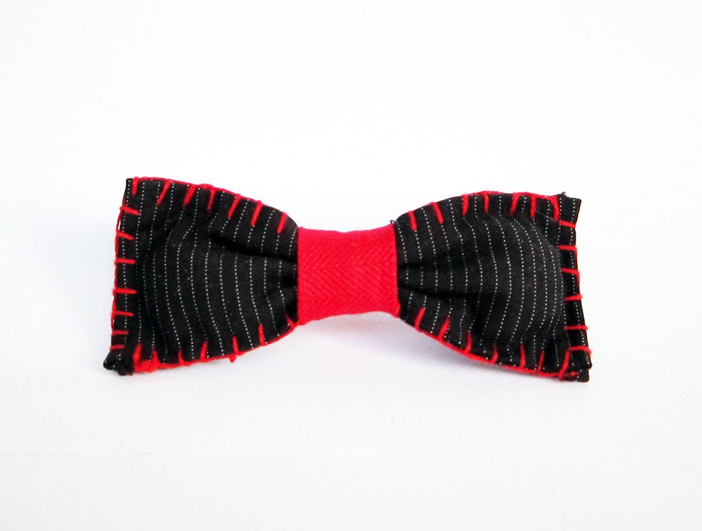 Black and white bow, black red bow, bow hair clip, bow barrette, striped bow, under twenty, Etsy Sale - Akamatra