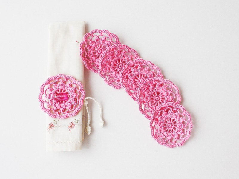 Pink crochet flower appliques for party table decor napkin ties jewelry making gift wrapping Shabby chic Easter decoration embellishment oht