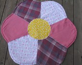 Flower Play Mat - Babies Play with Daisies