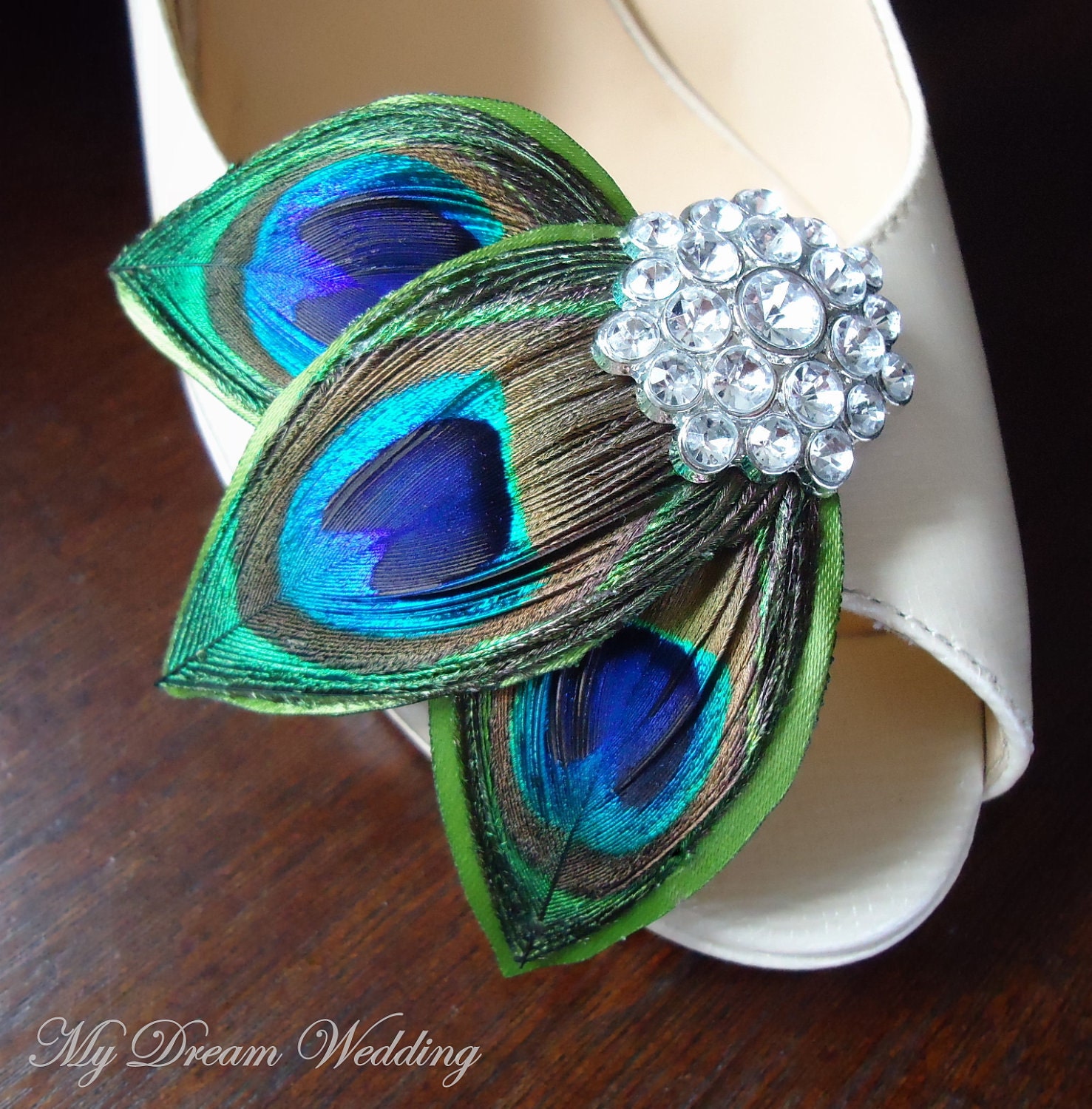 Peacock Shoe Clips. Green peacock leaves Shoe Clips. Feathers, Wired petals, Bride, Bridal, Wedding. -LISSA MARIE CLOLLECTION-