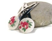 Red Flower Fabric Buttons, Set of  Hair Barrettes, Fabric Covered Button, Hair Clip, Hair Accessories