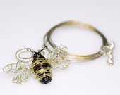 Bee pendant.Handmade bee.Wire wrapped art sculpture jewelry.Sculpture insects.Unique jelwelry.Prototype jewelry.