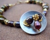 Purple Bracelet Vintage Button Yellow Gold Jewelry Mother of Pearl Button Iridescent Gemstone Jewellery Unique Upcycled B-32