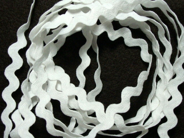 Rick Rack Trim - 1/2" Polyester - 5 yards of White