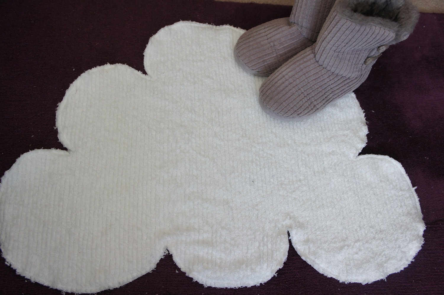 Cloud Bathroom Mat: Fluffy white Cotton