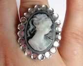 Black, White and Grey Cameo Rhinestone Ring
