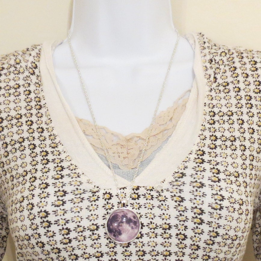 Full Moon Necklace