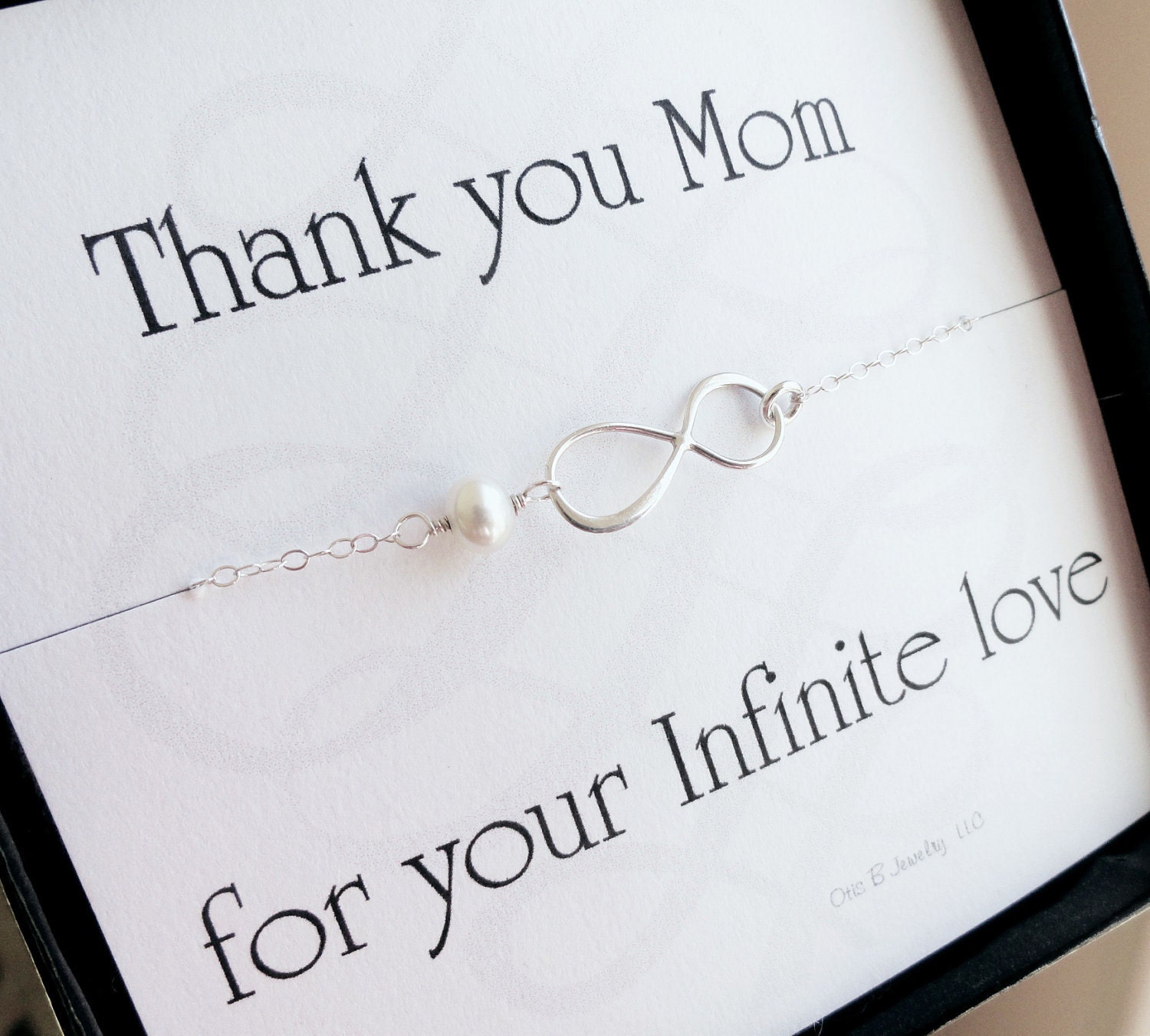Mother of the bride gifts, mother of the groom gifts, message card with infinity bracelet gift set, Mother's jewelry, mother in law gifts