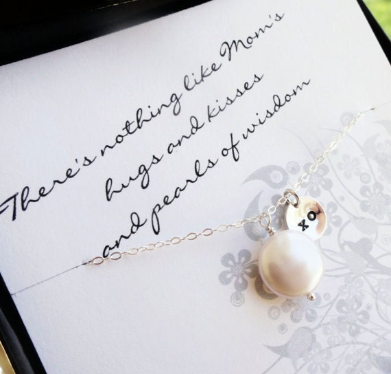 THREE Mother of the bride or mother of the groom gifts, cards and pearl necklaces gift set, mothers jewelry, gifts for mother in law