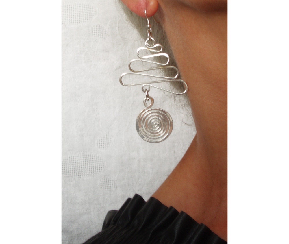 Earrings Wire - Serpentine with swirl medallion