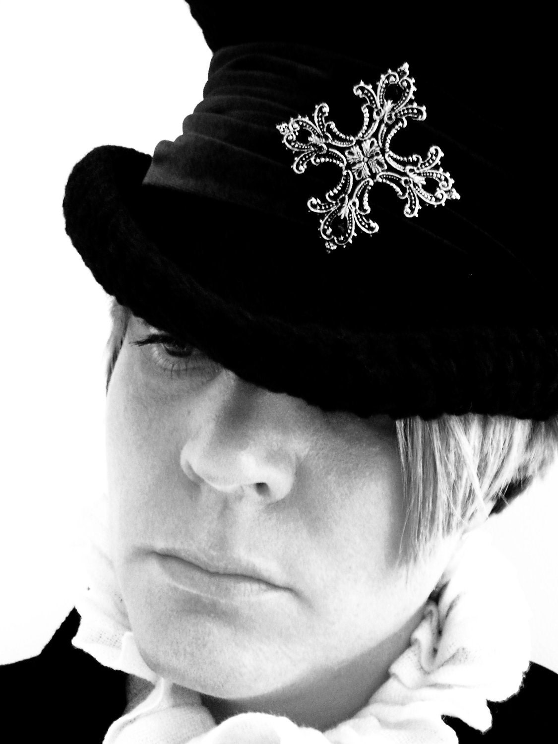 Master Dickens crossed top hat - sulky boy dodger