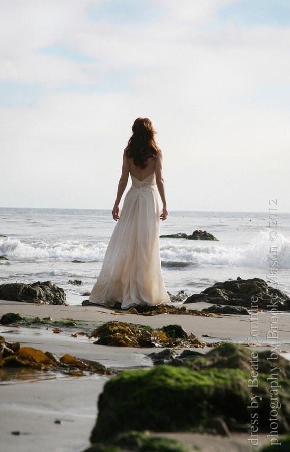 Ivory/White silk georgette classic wedding gown with twisted knot decolletage and back