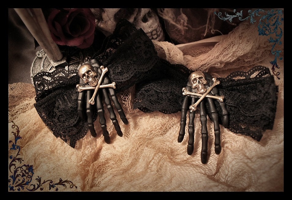 Gothic skull hair clips victorian SET of 2 black lace ribbon skelly skeleton hand antiqued brass skull crossbone hair clips barrette