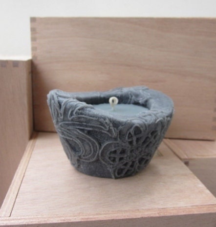 Tuxedo Night - Beewax/palmwax Candles - Small Chantilly Design Natural Wax Candle (Charcoal Grey/Lt Grey Color)