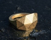 GEO RAW - Yello gold faceted modern geometric 3D printed ring