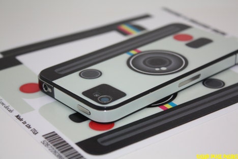 Deluxe Polaroid Camera iPhone 4s / Verizon 4 Version Decal Skin