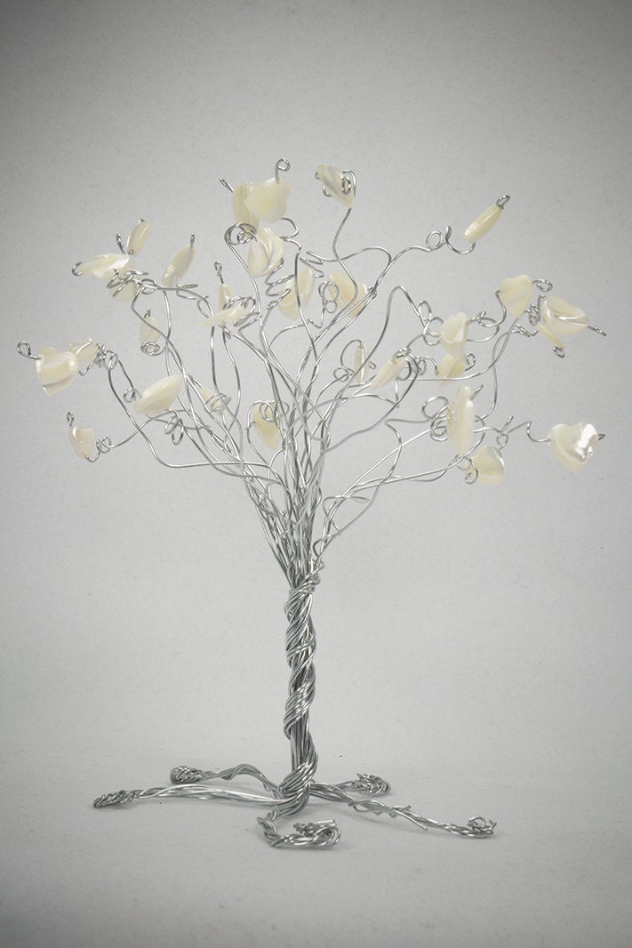 Beaded Wire Art Tree with Mother of Pearl Hearts