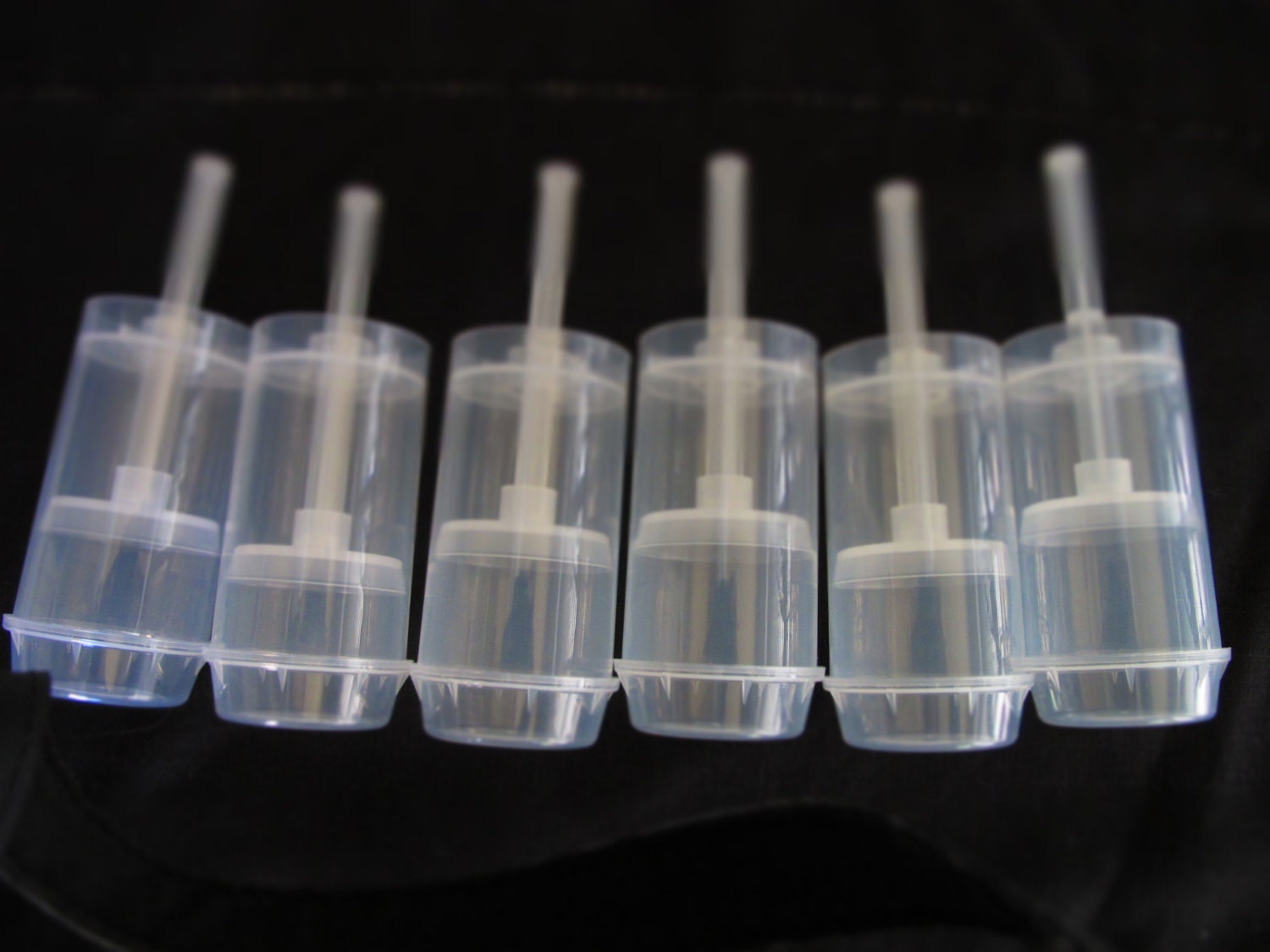 12 Push Pop Containers