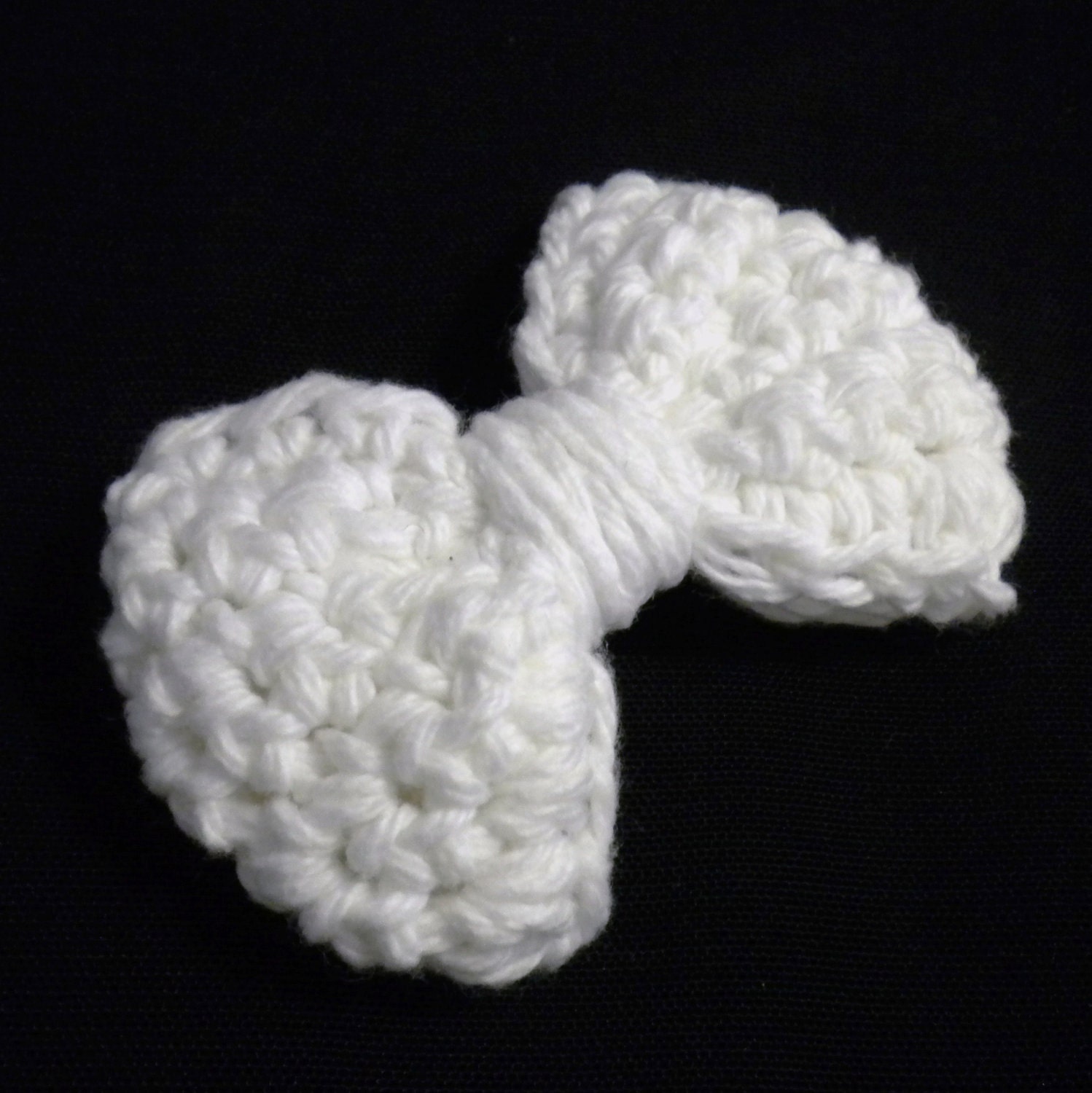 BOW Appliqué Crochet