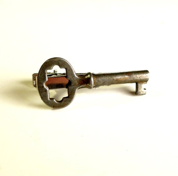 Skeleton Key Tie Clip, Steampunk Men's Tie Tack