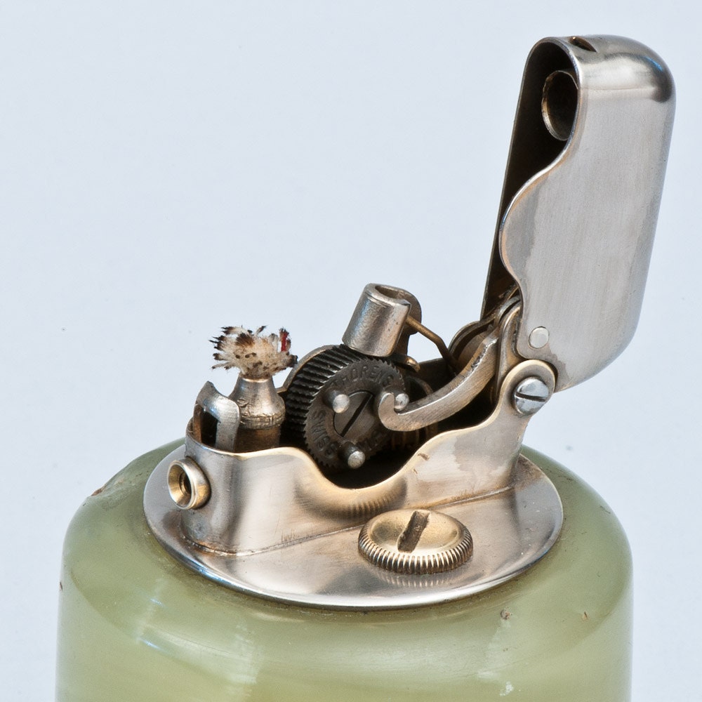 1930s Thorens Single Claw Table Lighter With Onyx Base