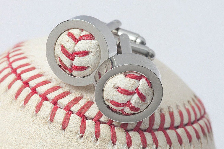 Cubs GAME USED Baseball Cufflinks w/ Gift Bag