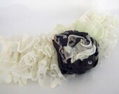 European Style Wedding Bridal Garter Set Ivory Ruffled Lace
