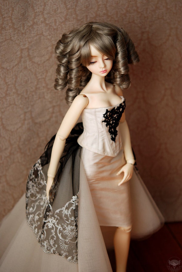 BJD SD Ivory x Black Tulle Corset And Skirt Set - Last One