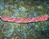Intertwining Diamonds Pattern Bracelet