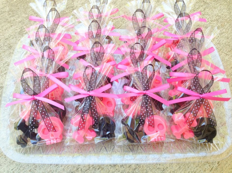 SKULL SOAP FAVORS (20 Soaps) - Punk Princess Inspired Birthday Party Favor, Halloween Party Favor or Baby & Bridal Shower Favor Il_570xn