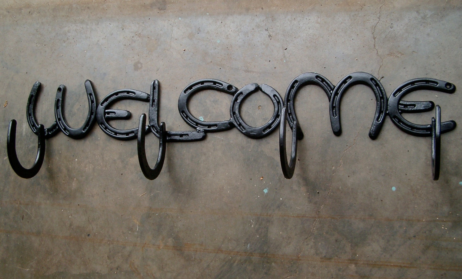 WELCOME horseshoe sign with Hat or coat rack, home,mud room,workshop, barn, shed, MADE to ORDER