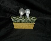 Vintage Kitchen Counter Measuring Spoon Holder Green Yellow Flower Vase 4 Slots Teaspoon Tablespoon Ceramic Leaves floral