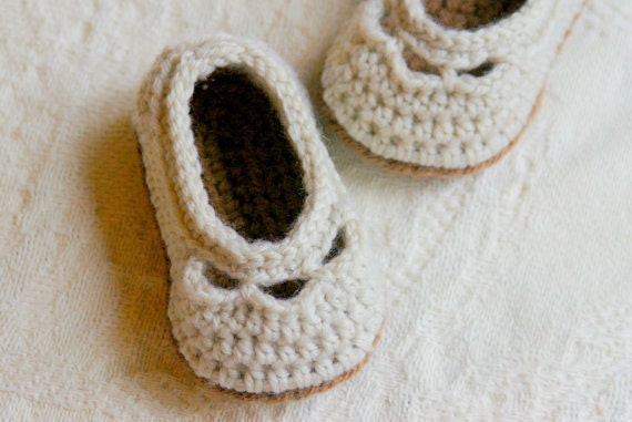 Crochet Pattern  - Baby shoe Yoke Ballet Slipper PDF sizes  Pattern number 109 - Instant Download