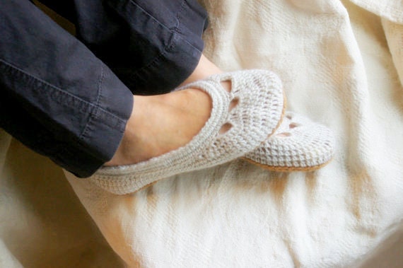Crochet Pattern for Womens House Slipper the Adult Yoke Ballet Flat PDF Pattern number 110 - Instant Download