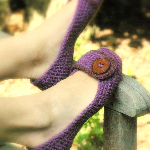 Crochet Pattern - Violet Womens House Slipper - SIX sizes included - Womens 5 - 10 - Pattern number 205 Instant Download