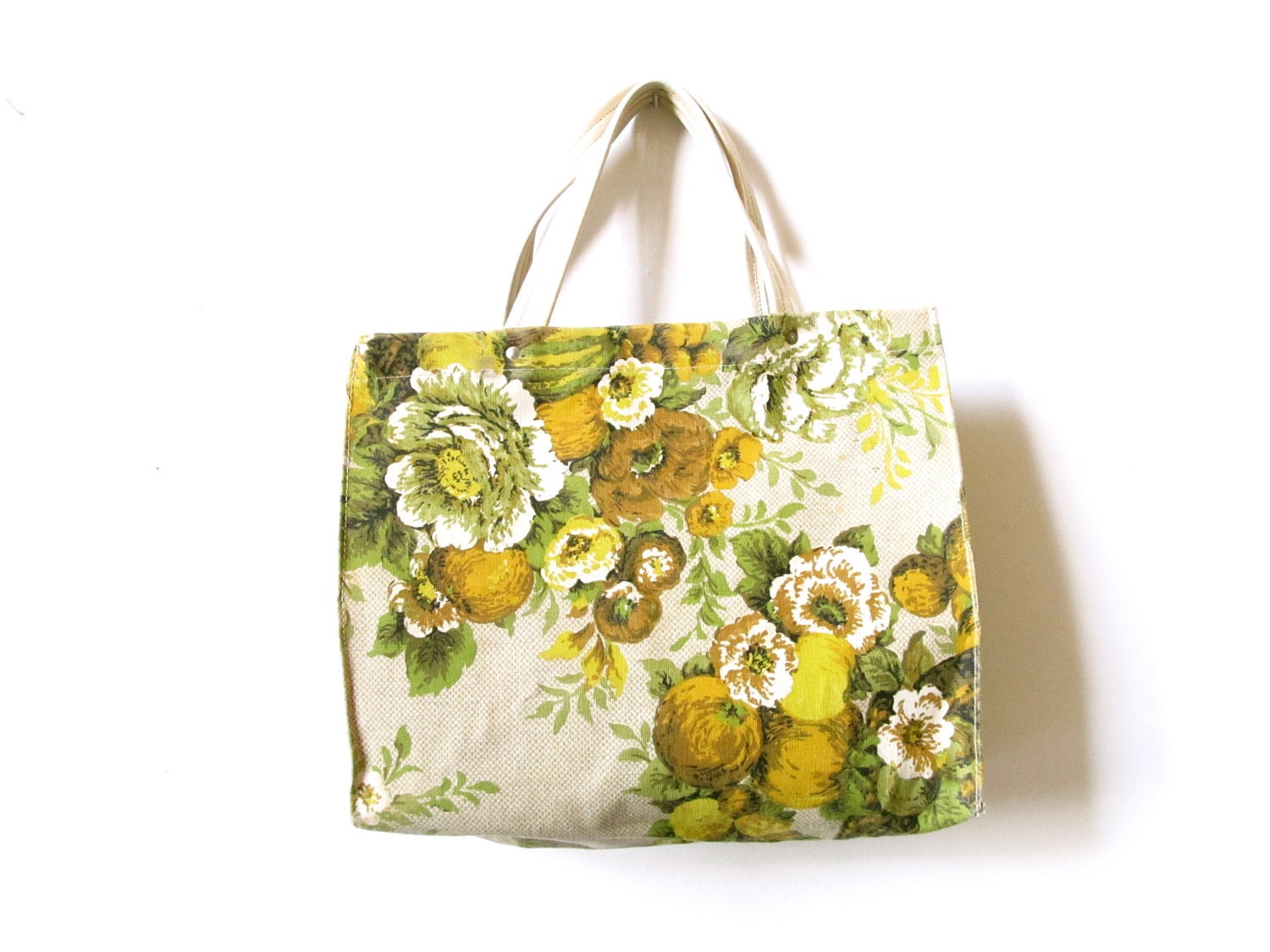vintage spring time flowery purse - GinnyandHarriot