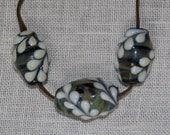 Ivory Leaves 3 bead set