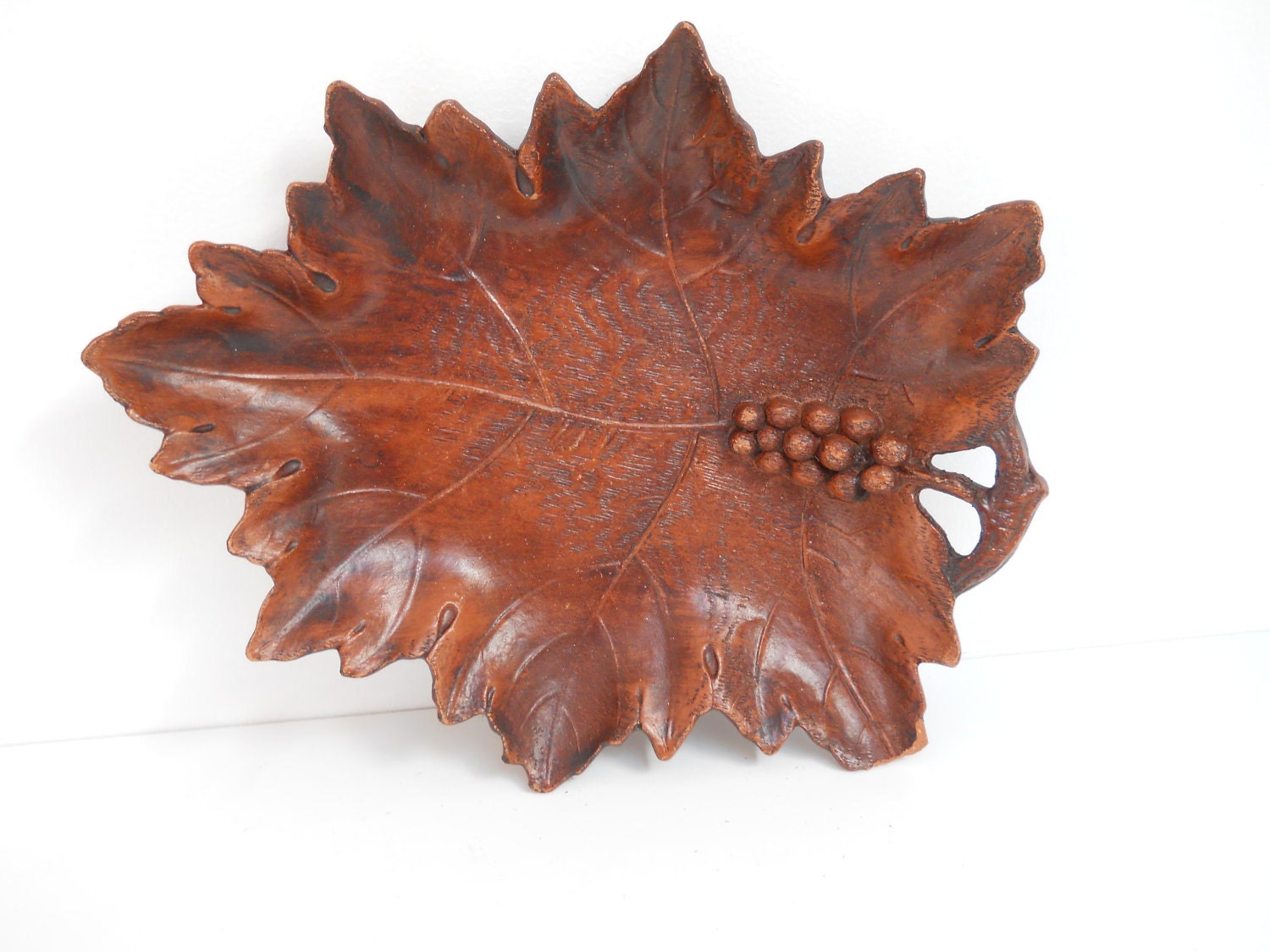 Vintage Grape Leaf Composition Tray - dragonflycountryshop