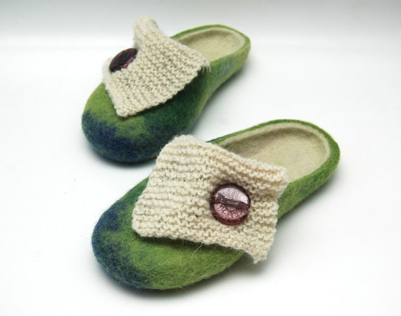 Green hand felted slippers with knitwear decoration READY to ship Size 6