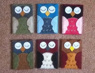 Sleepy Owl iPod Touch/iPhone Felt Case (Custom Colour & Size Available)