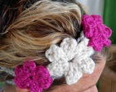 Knit headband with flower trio - double strand hair band - button closure - choose your colors -  statement accessory