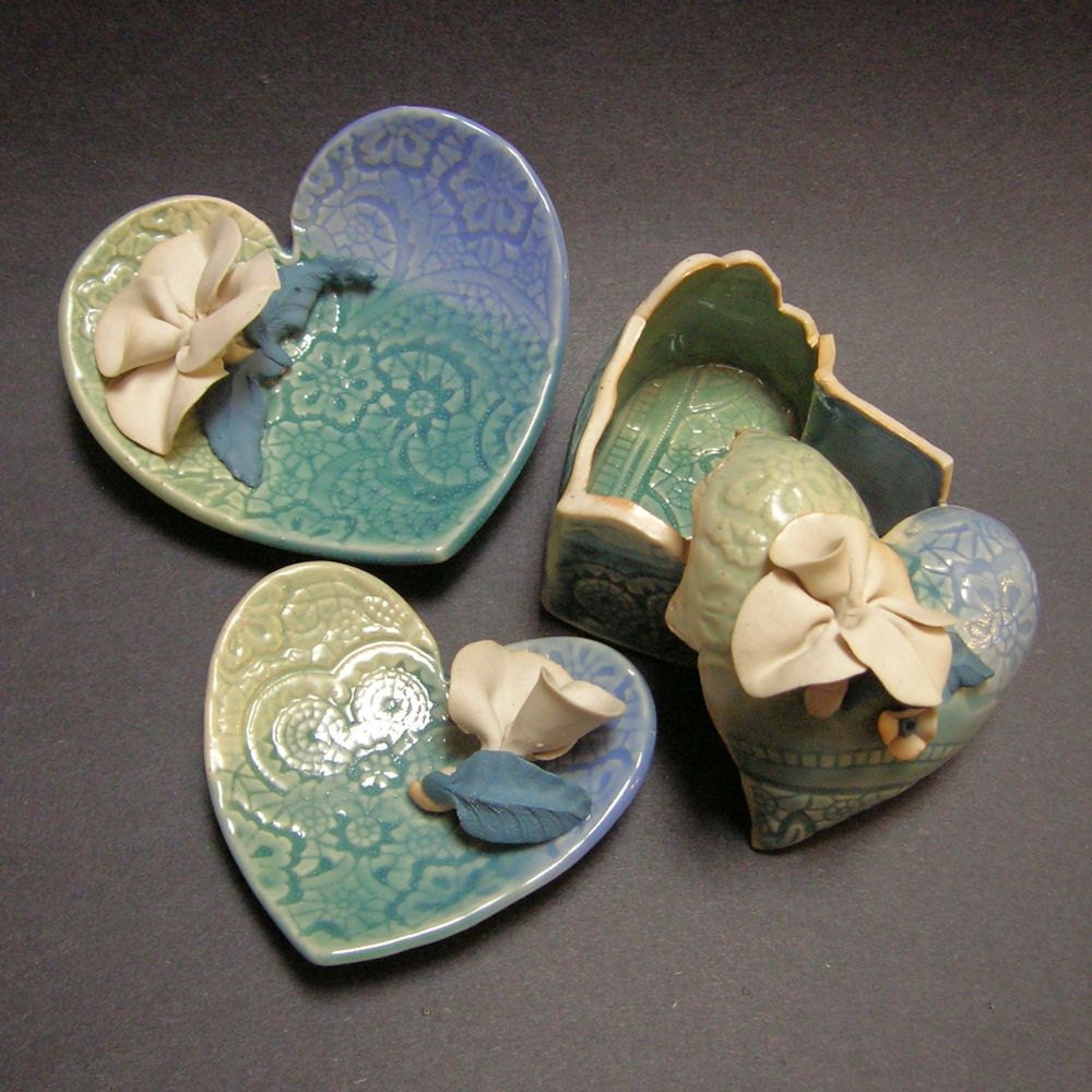Heart Dishes & Box, white flowers, sea blue green