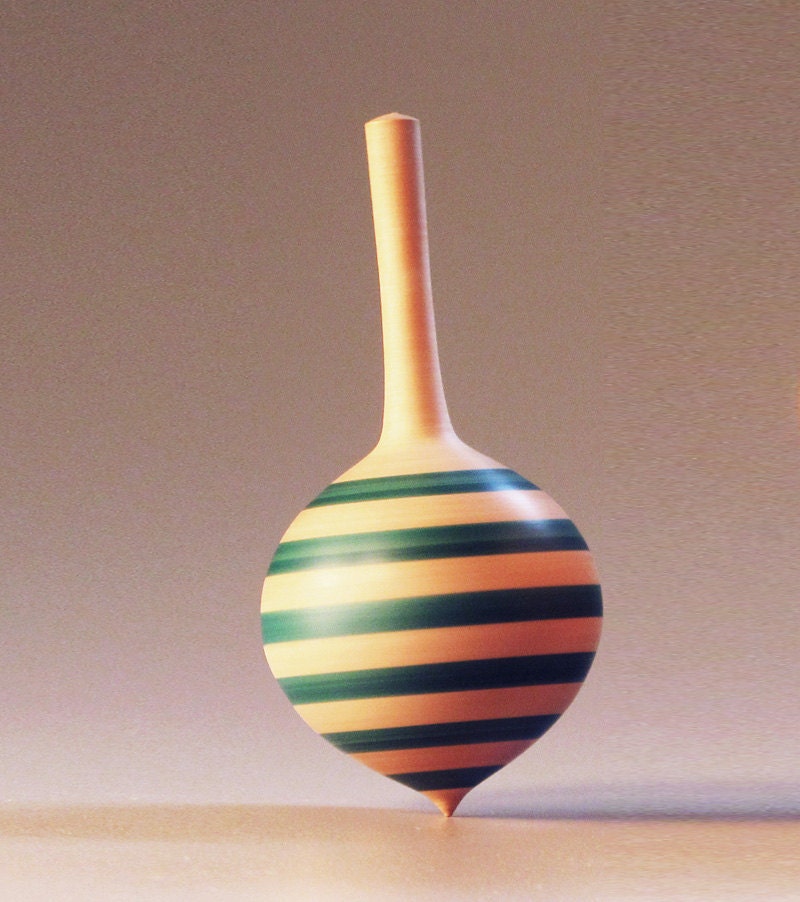 Spinning top toy - Radish shape