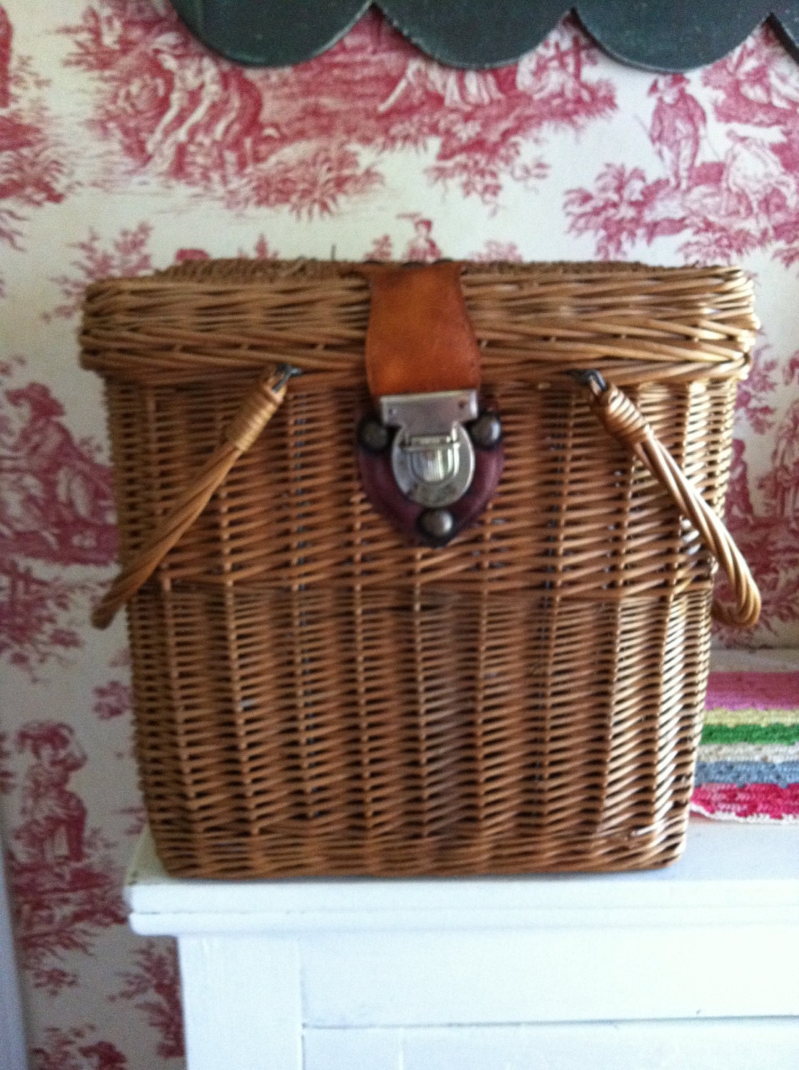 Large Basket with Lid Handles and Latch Great Market Basket
