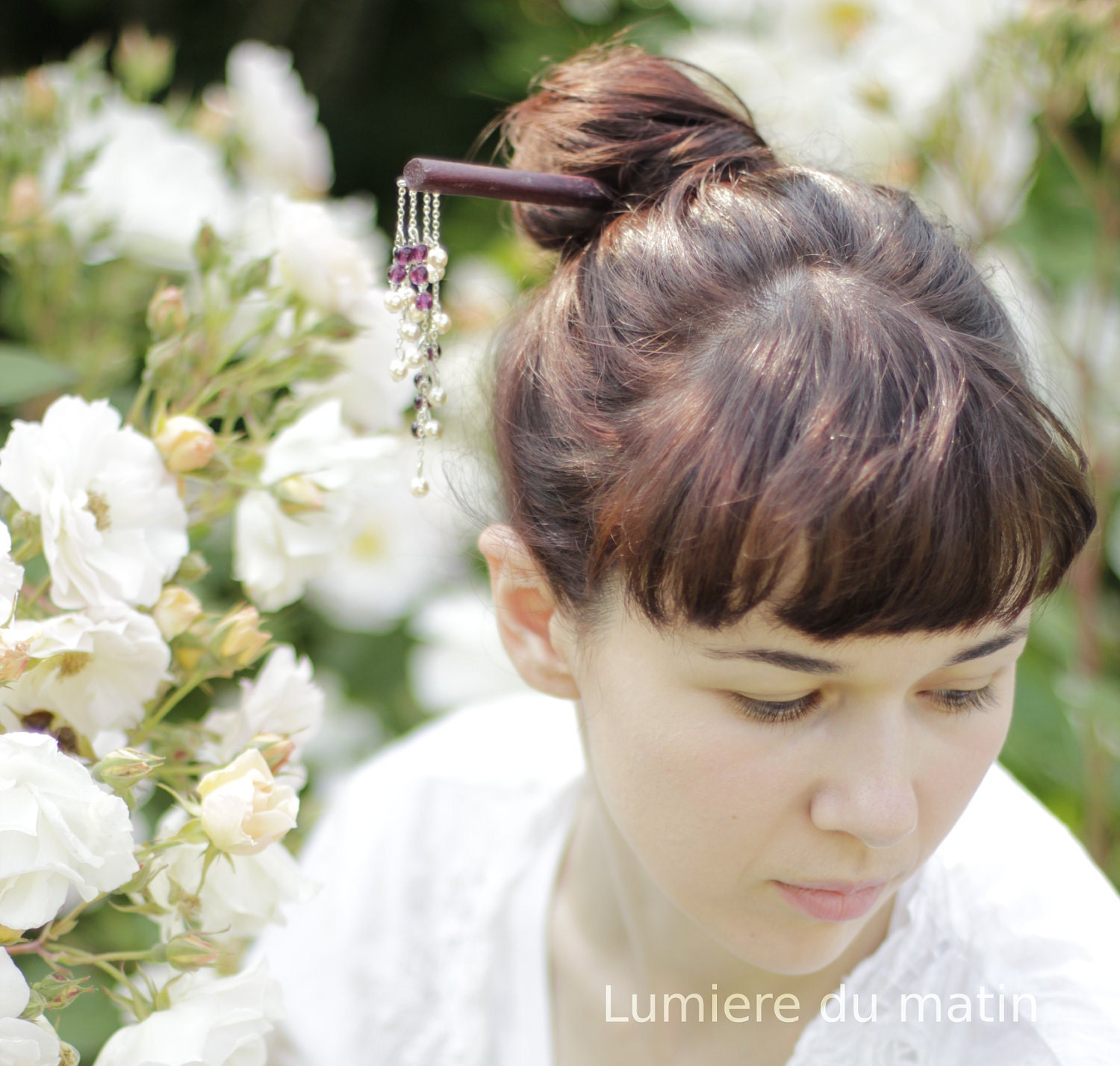 Purple hair stick kanzashi geisha