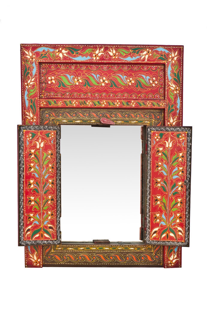 Handpainted Mirror Frame Inspired By a Bride on her Wedding.