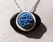 Vintage Button Pin/Pendant: Blue Wood Flowers